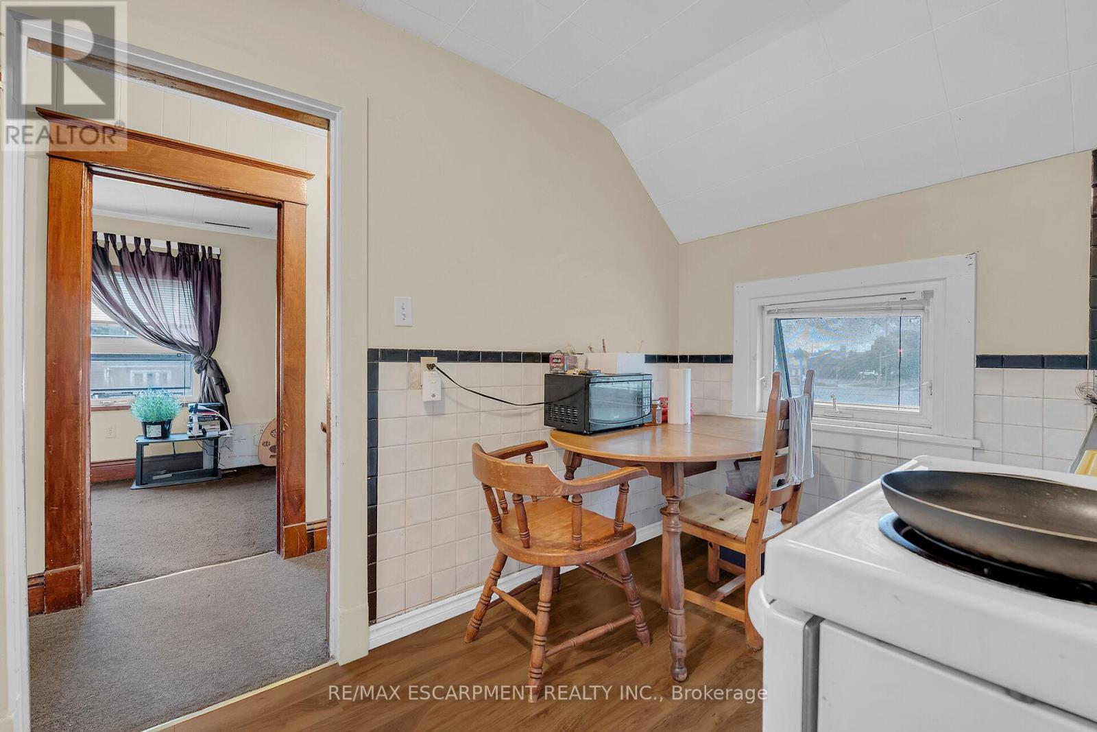 526 STEELE STREET - 7