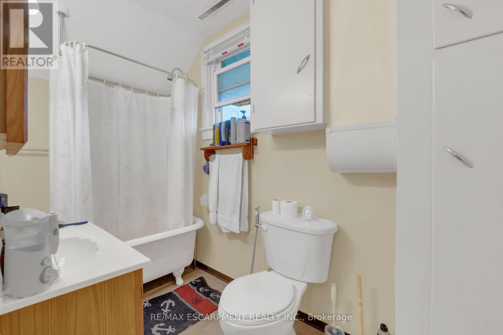 526 STEELE STREET - 8
