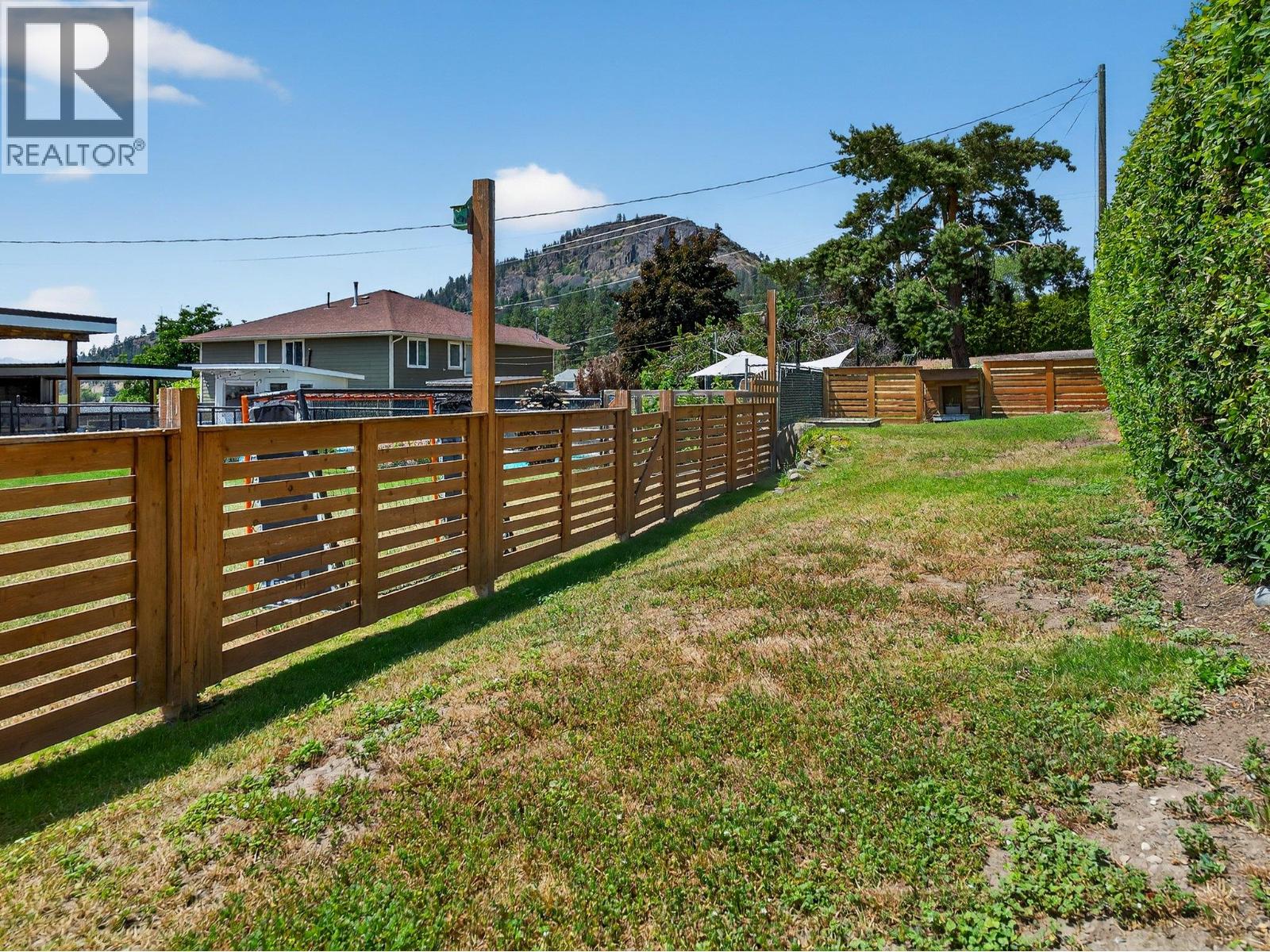  2715 Boucherie Road, West Kelowna