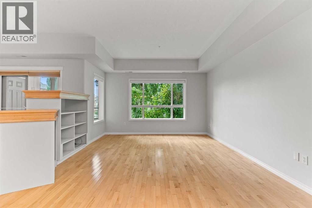 Single Family House for Sale in   Sierra Morena Landing SW Signal Hill Calgary 