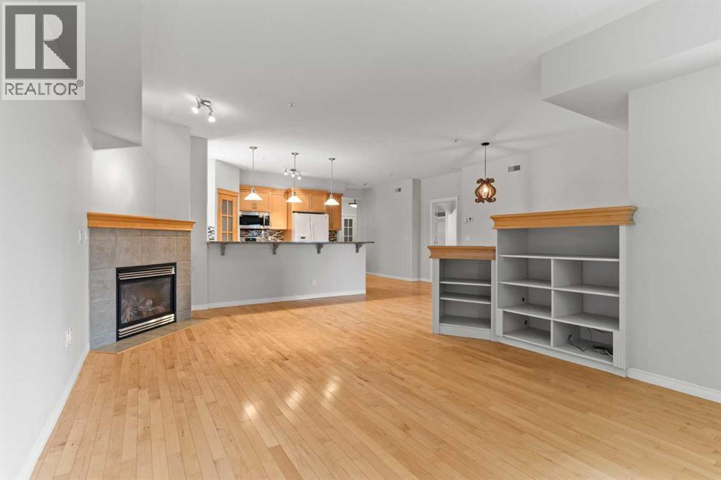 Single Family House for Sale in   Sierra Morena Landing SW Signal Hill Calgary 