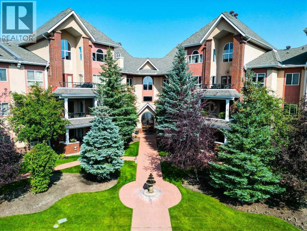 Single Family House for Sale in   Sierra Morena Landing SW Signal Hill Calgary 