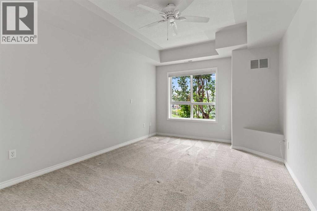 Single Family House for Sale in   Sierra Morena Landing SW Signal Hill Calgary 