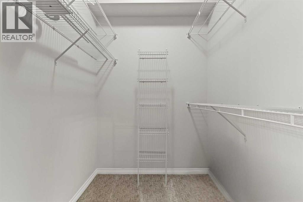 Single Family House for Sale in   Sierra Morena Landing SW Signal Hill Calgary 