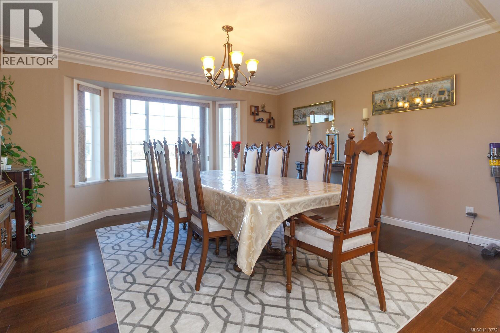 7112 Puckle Rd, Central Saanich