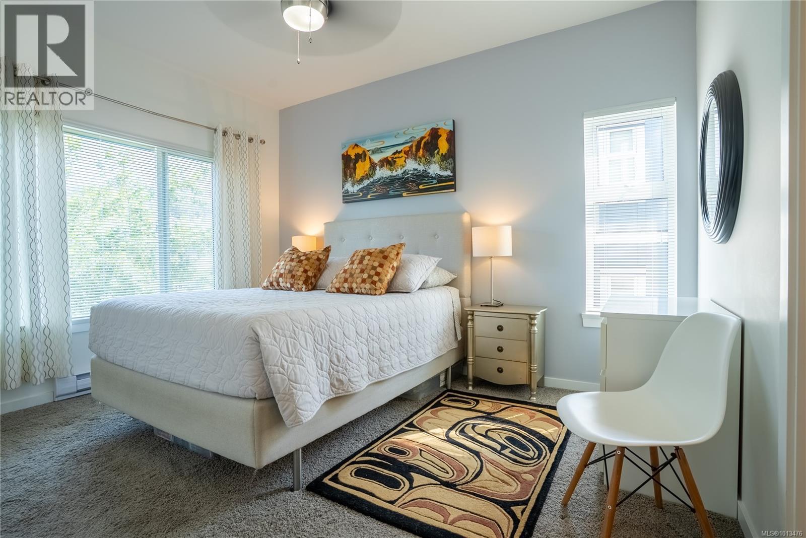 207 4052 Douglas St, Saanich