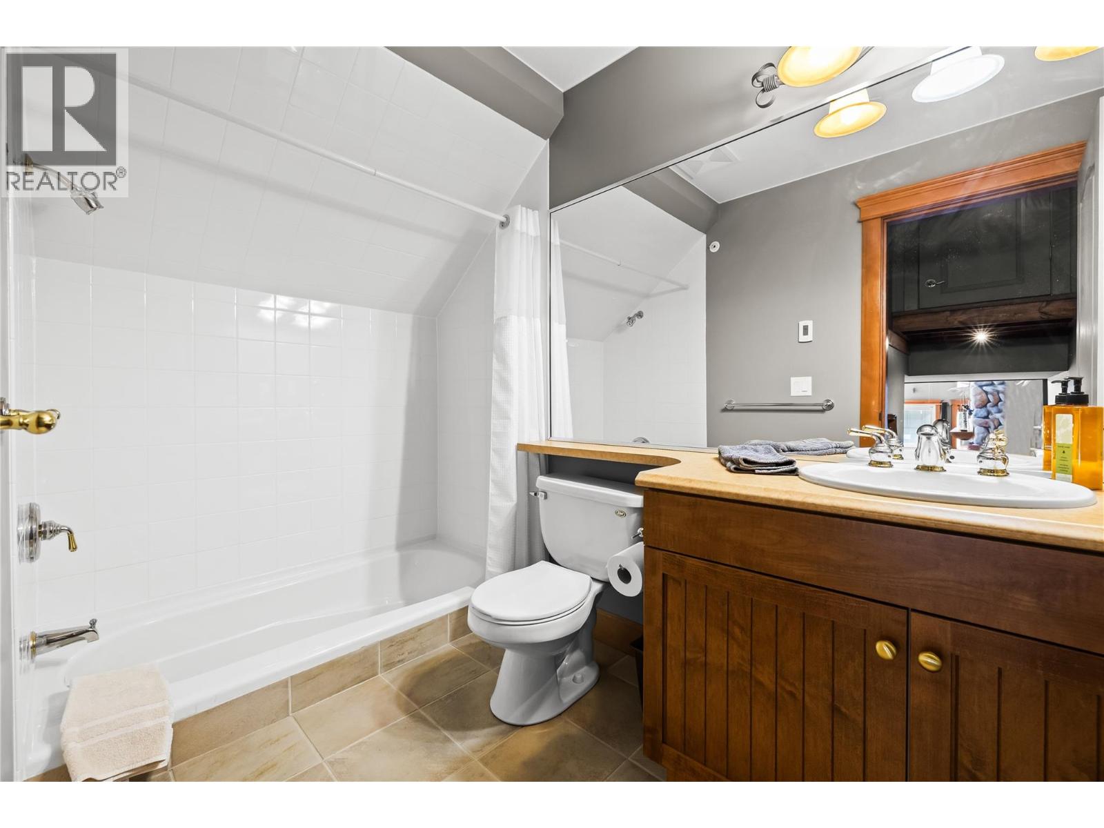 7640 Porcupine Road Unit# 26, Big White