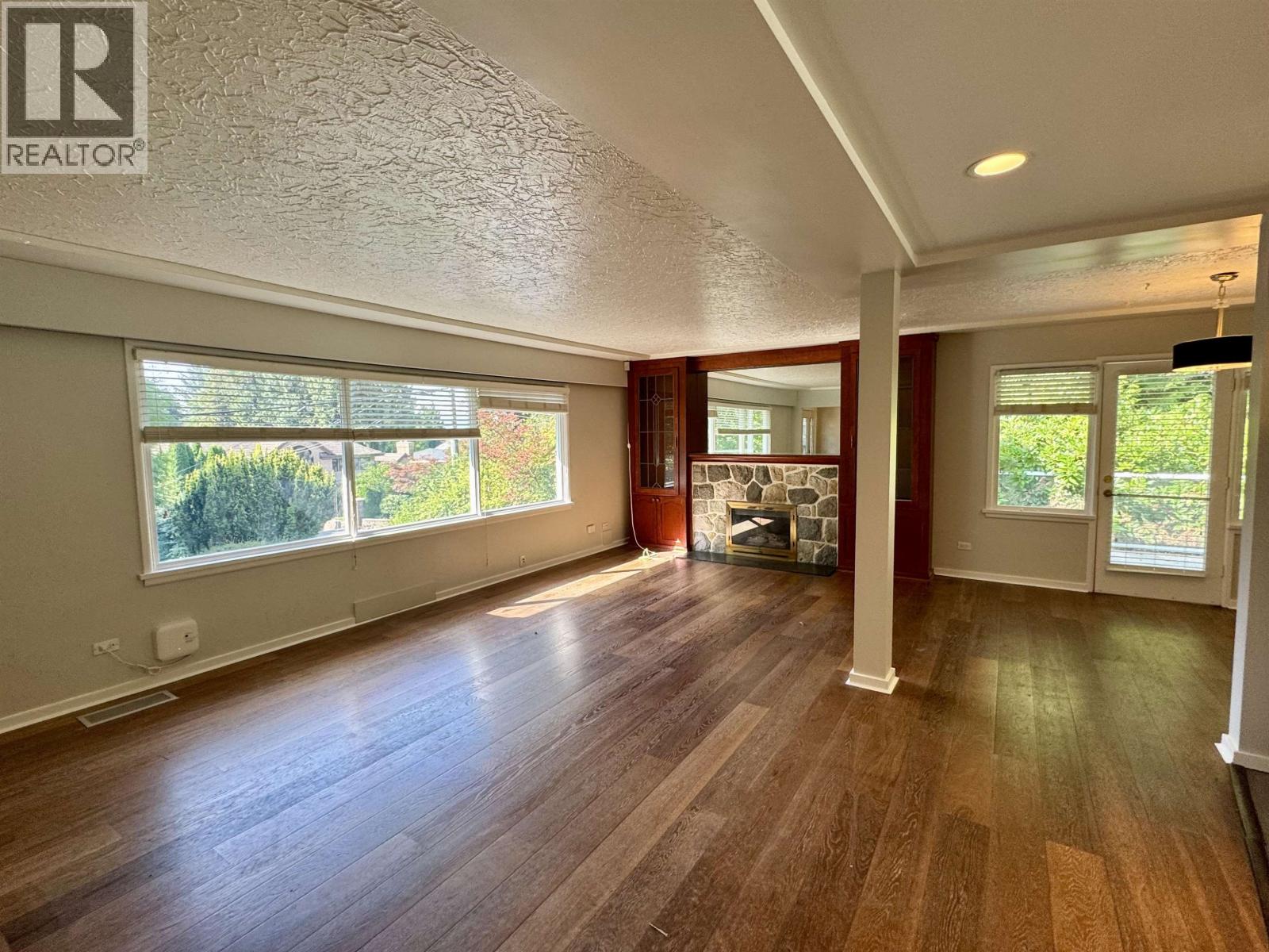 1395 OTTAWA AVENUE, West Vancouver