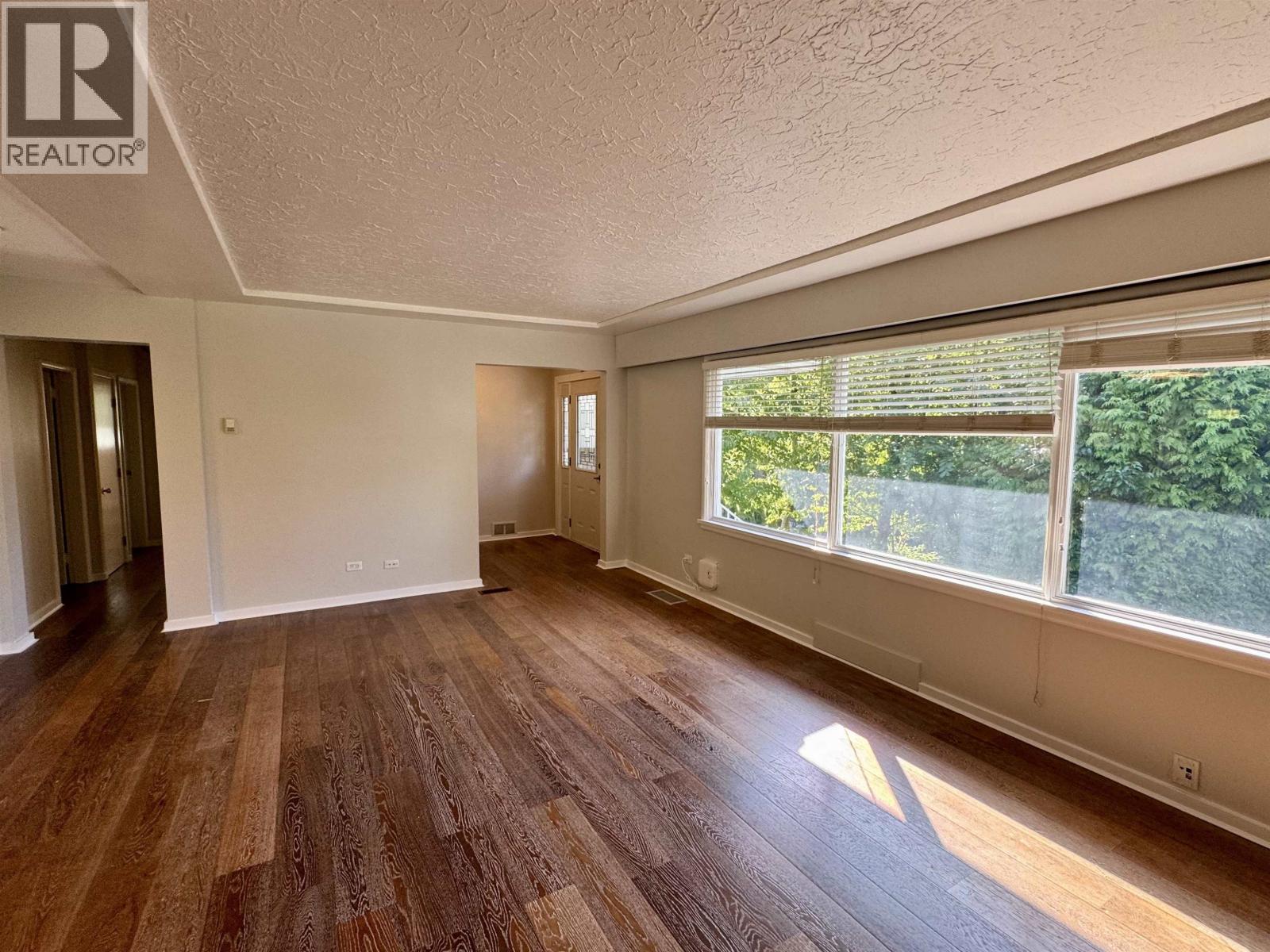 1395 OTTAWA AVENUE, West Vancouver