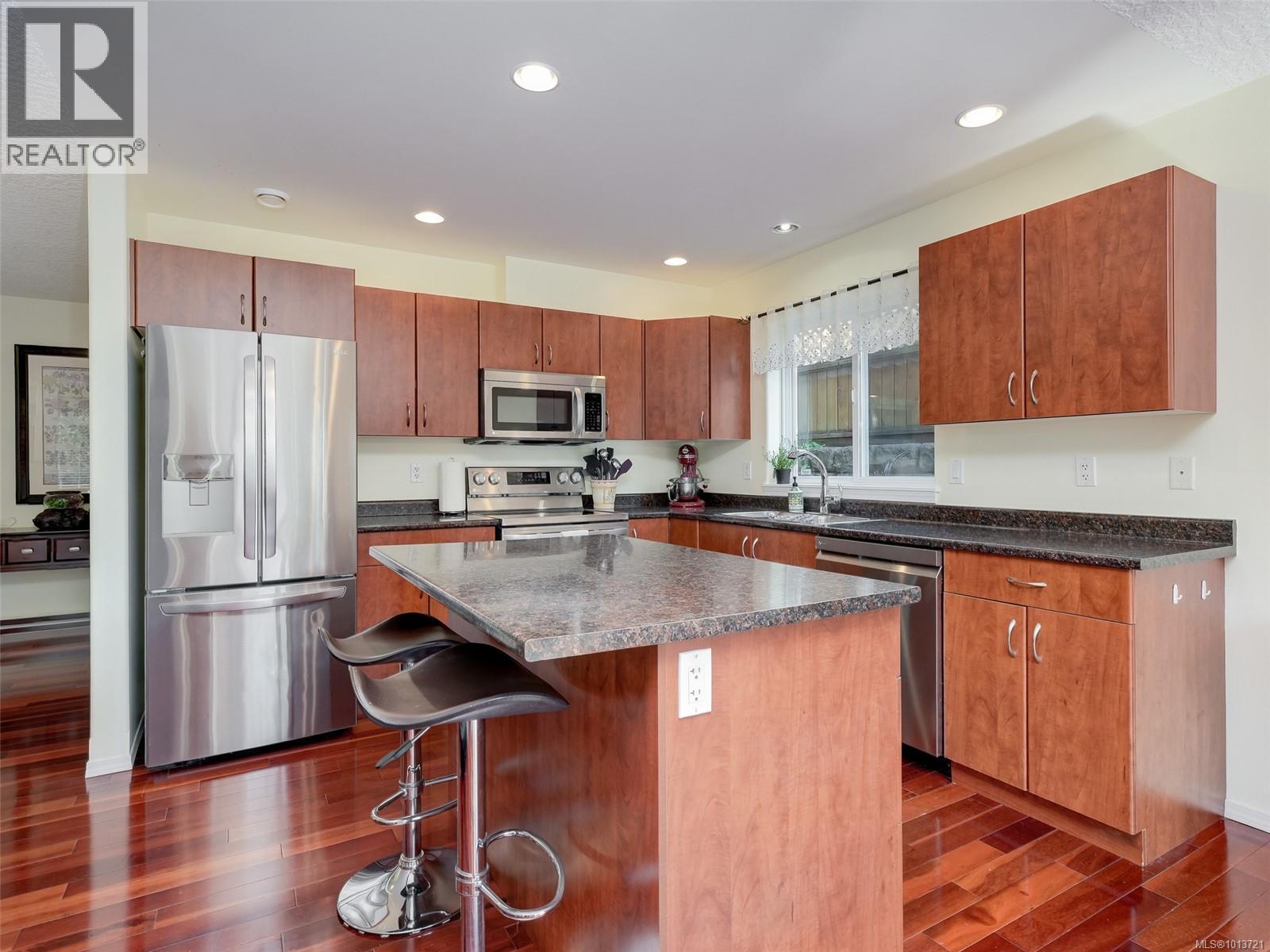  6721 Charlene Place, Sooke
