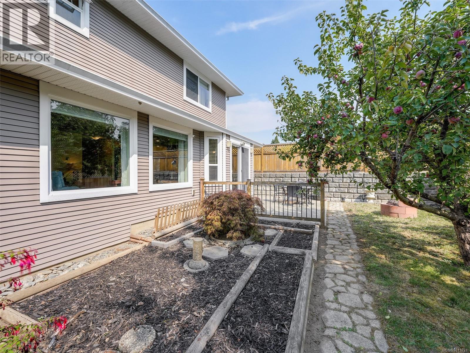  6721 Charlene Place, Sooke