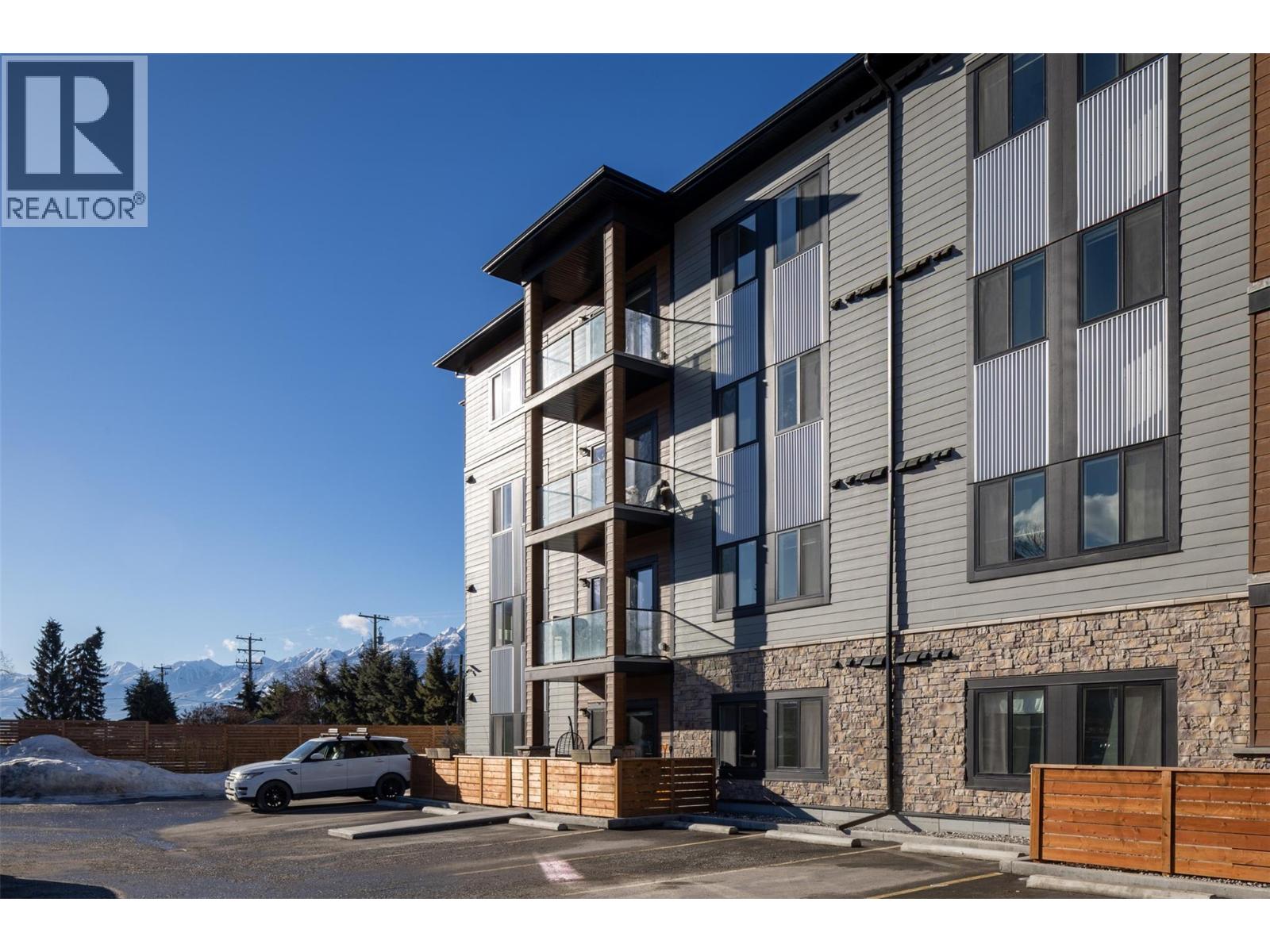 #203 1200 11TH AVENUE N - 12