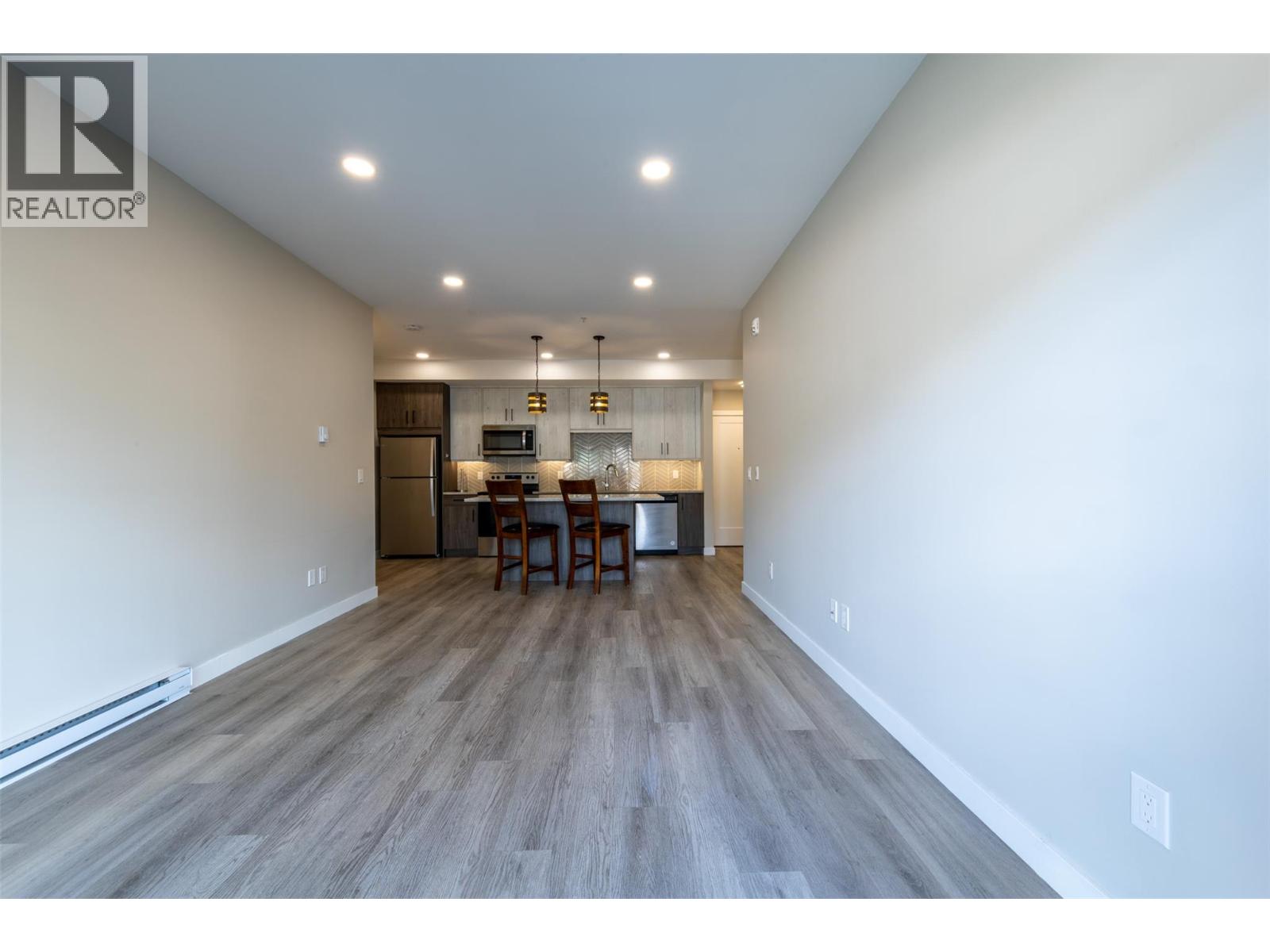#203 1200 11th Avenue N - 28