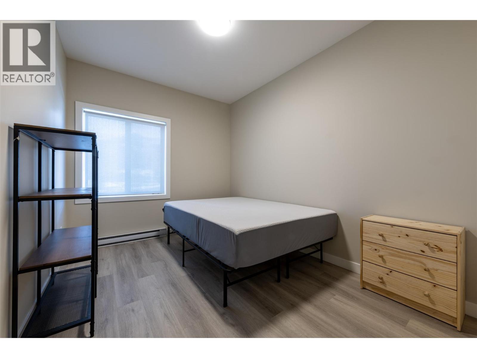 #203 1200 11TH AVENUE N - 31