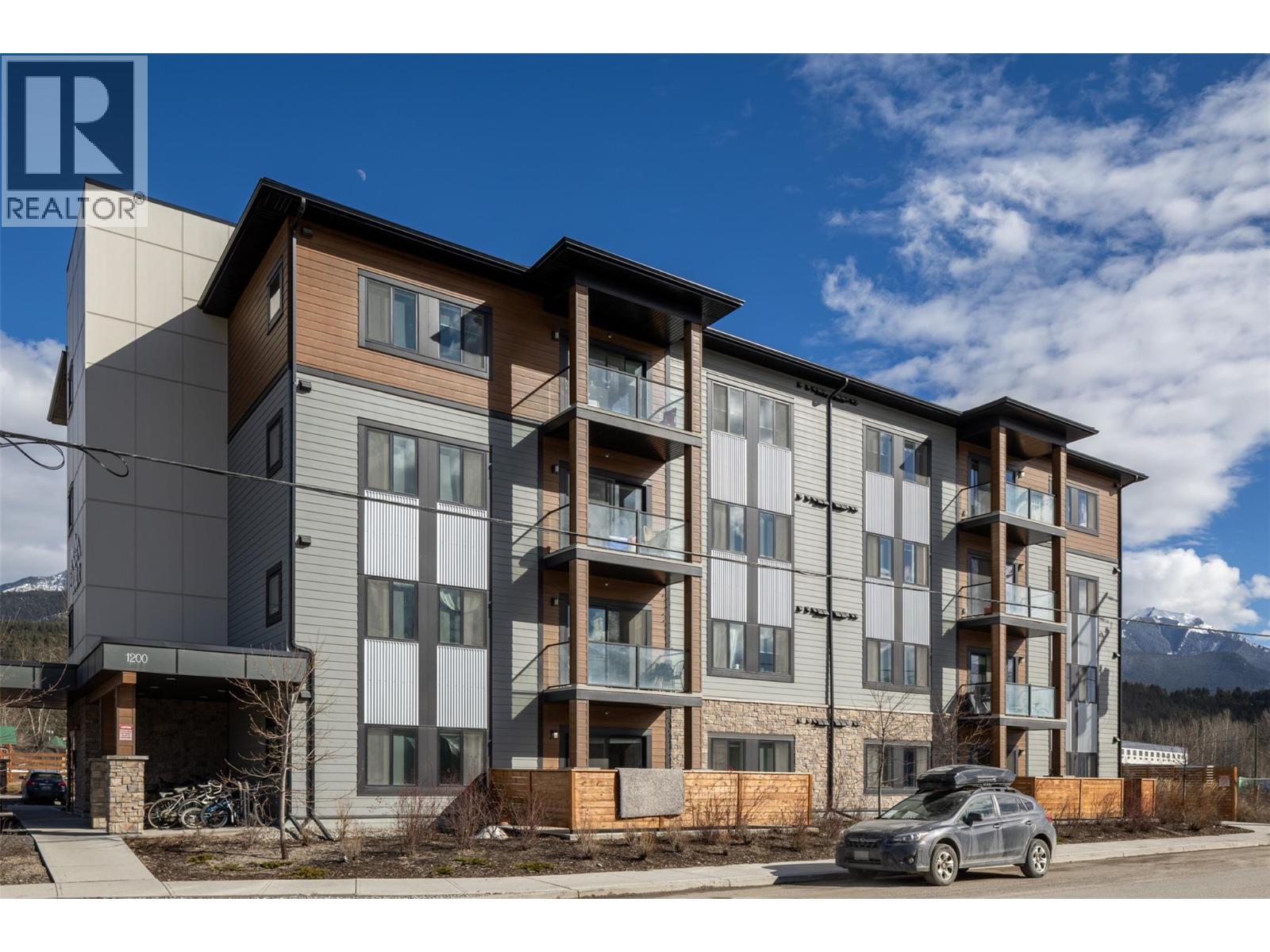 #203 1200 11TH AVENUE N - 45