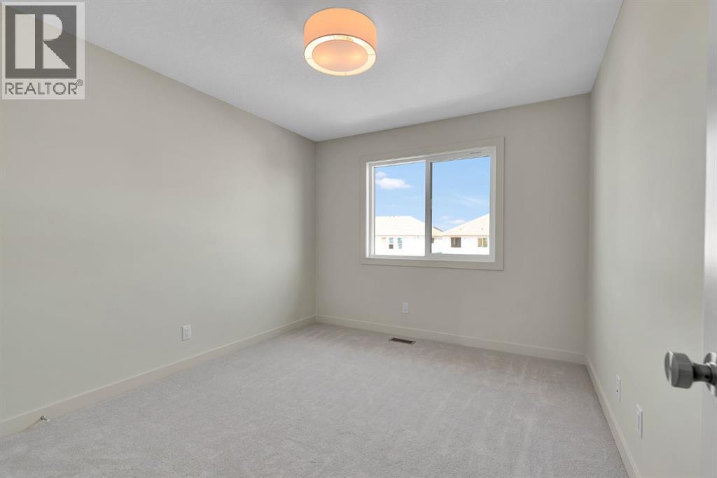 92 Fireside Common, Cochrane