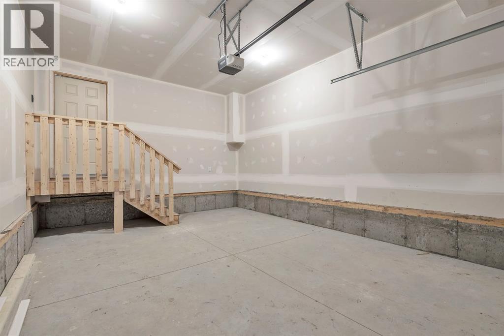 92 Fireside Common, Cochrane