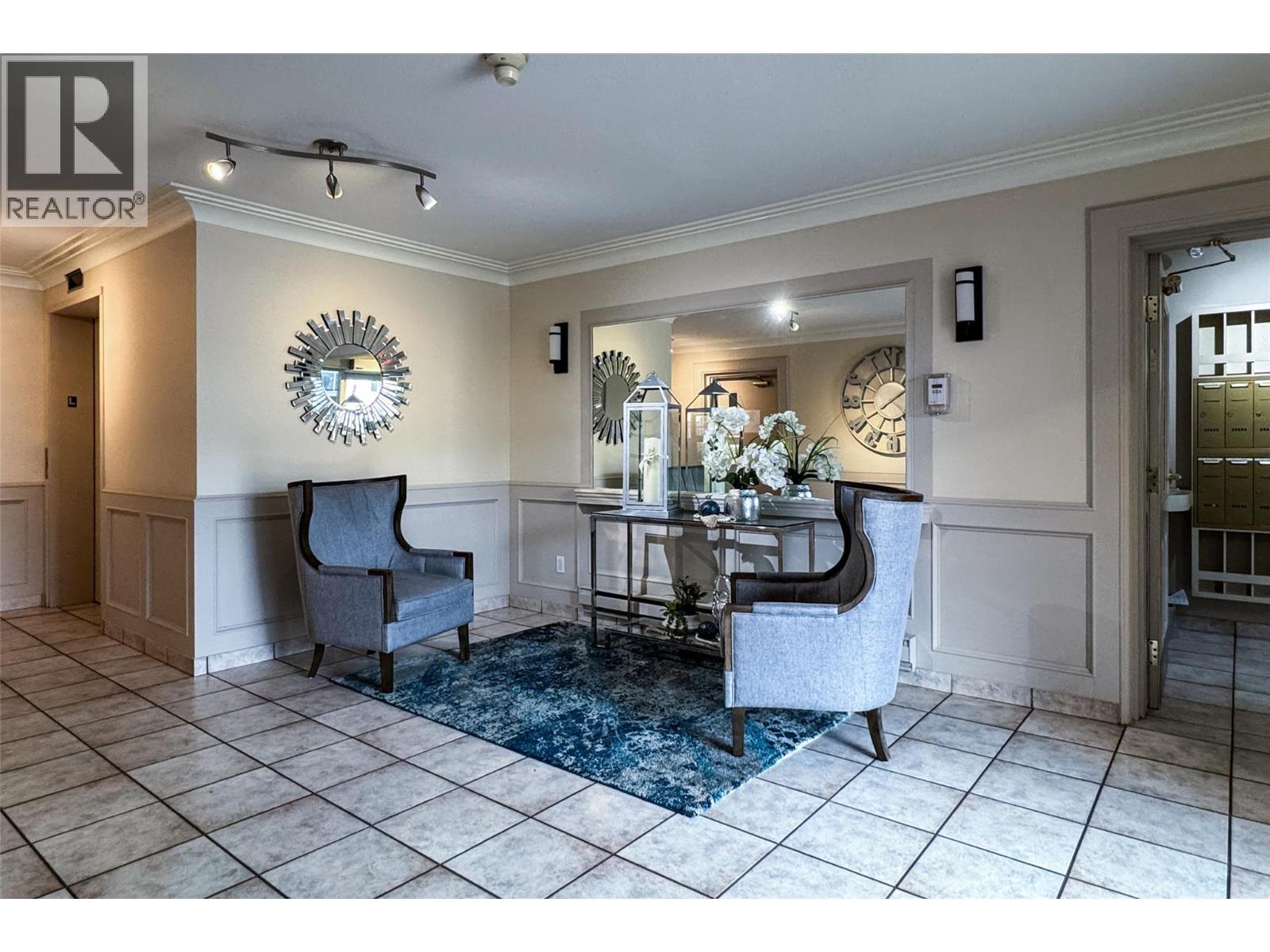 105 1055 Lawrence Avenue, Kelowna