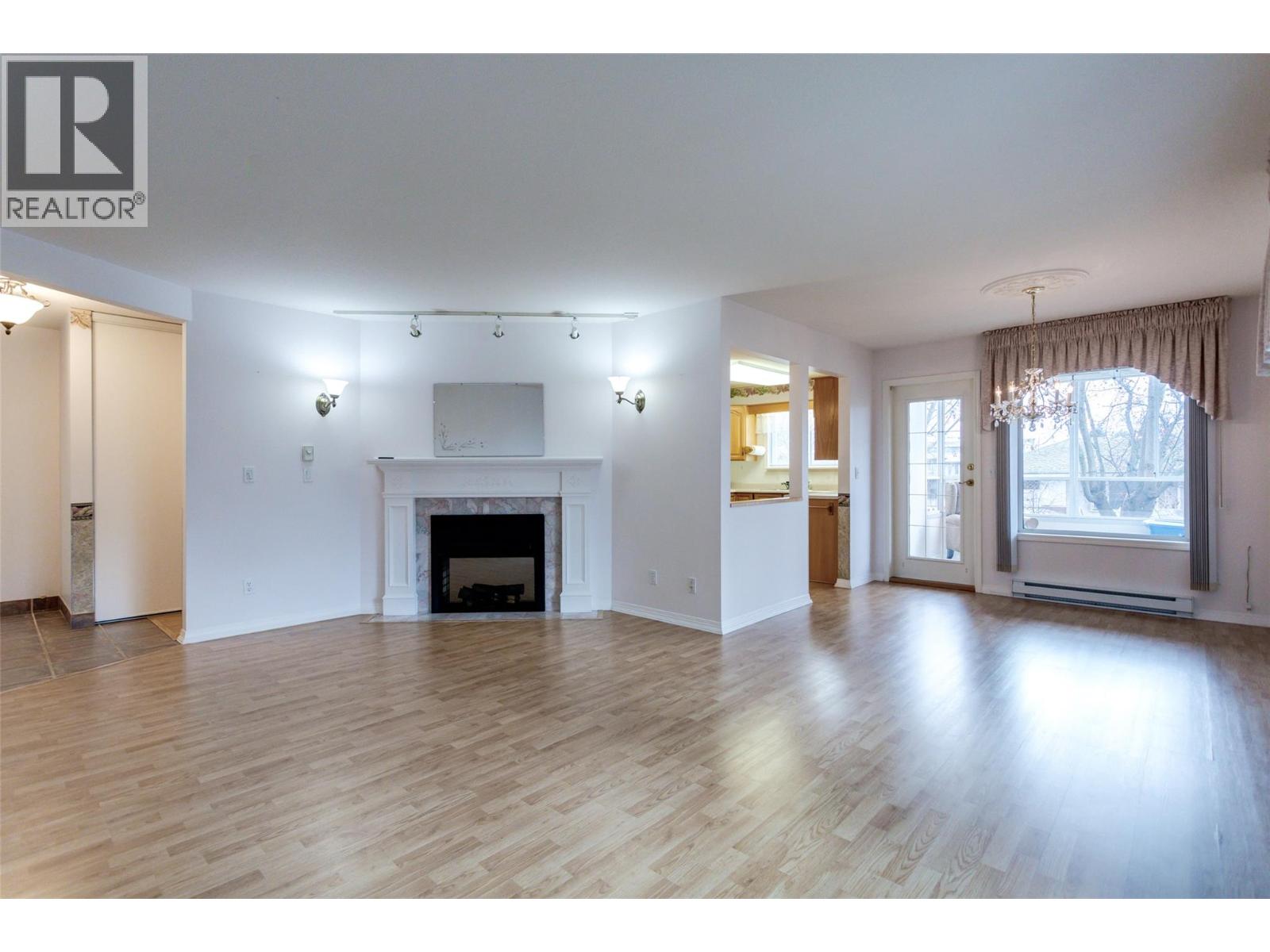 105 1055 Lawrence Avenue, Kelowna