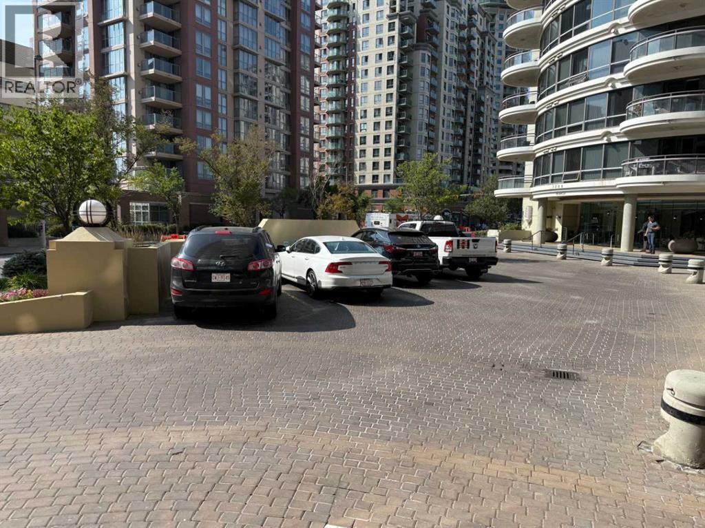 Single Family House for Sale in    Avenue SW Downtown West End Calgary 