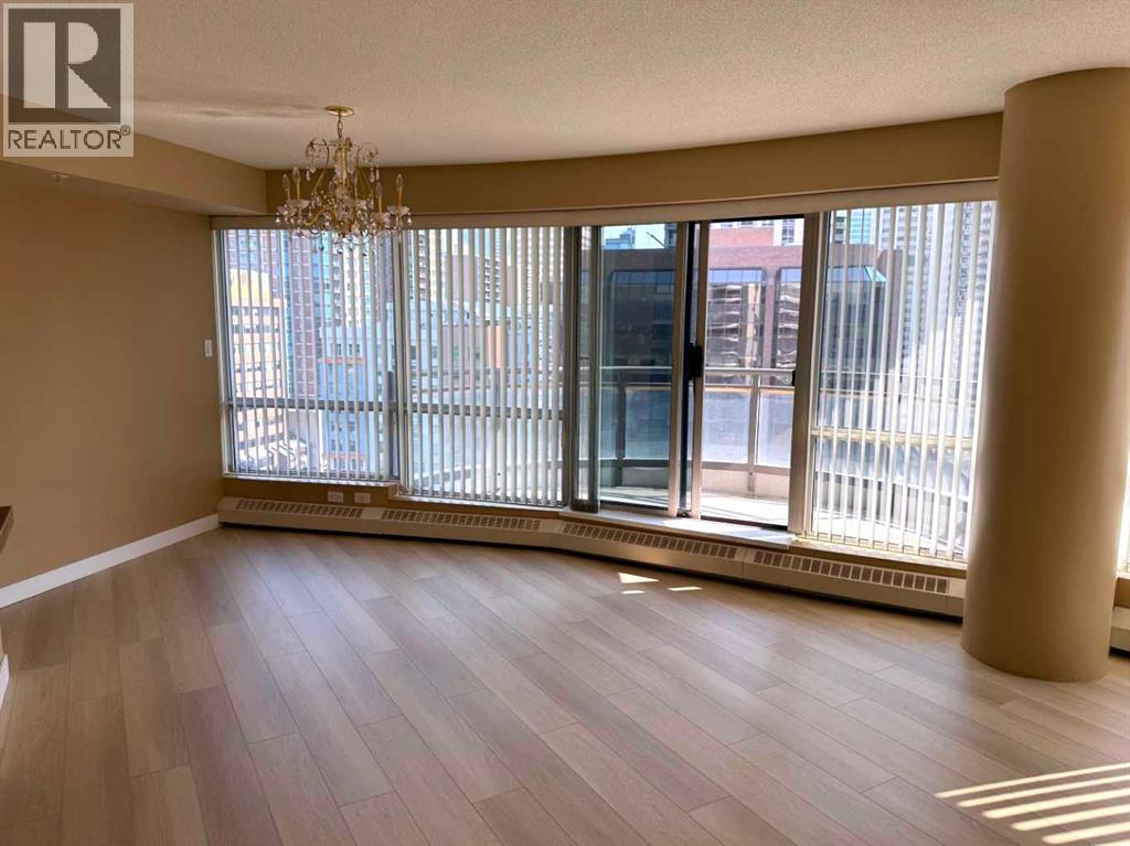 Single Family House for Sale in    Avenue SW Downtown West End Calgary 