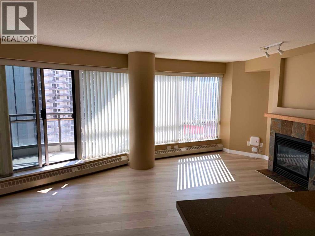 Single Family House for Sale in    Avenue SW Downtown West End Calgary 