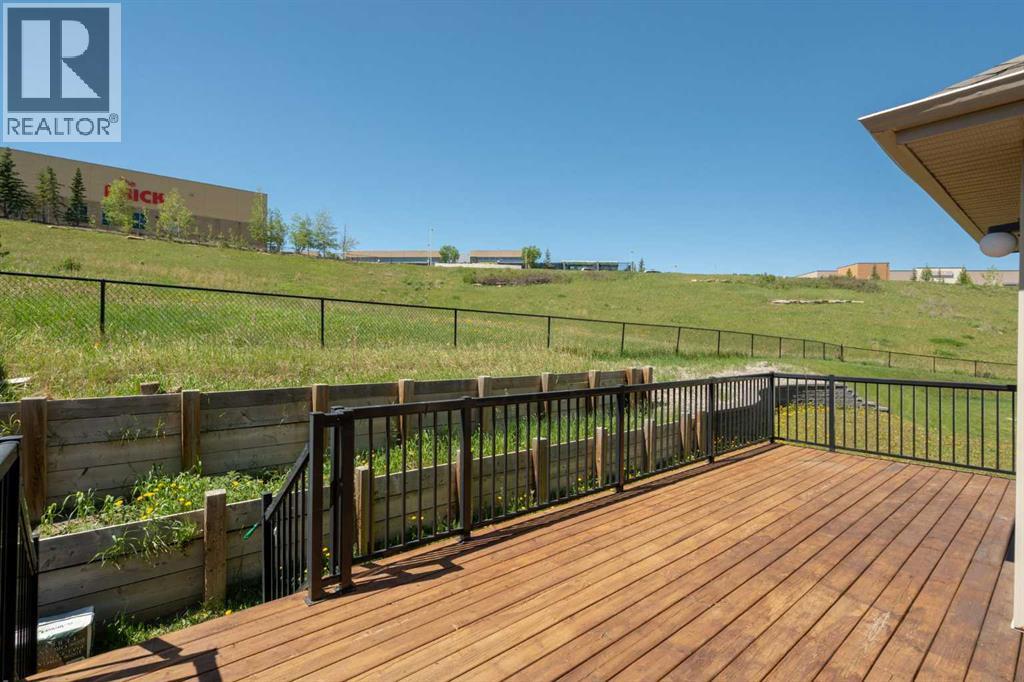 Single Family House for Sale in  Sherwood Mount NW Sherwood Calgary 