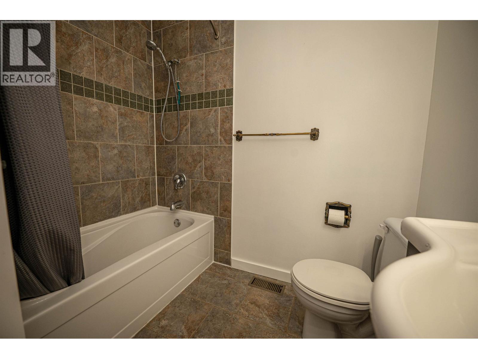 880 PIGEON AVENUE, Williams Lake