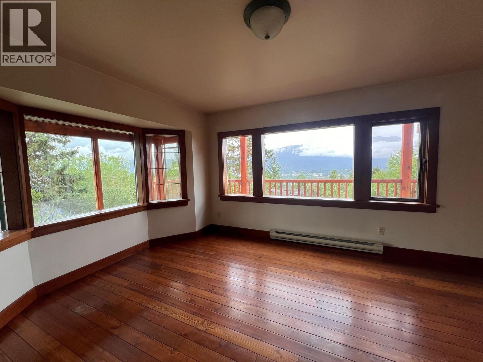 3272 MILLAR ROAD, Smithers