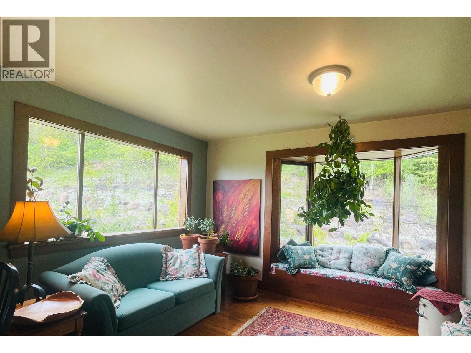 3272 MILLAR ROAD, Smithers