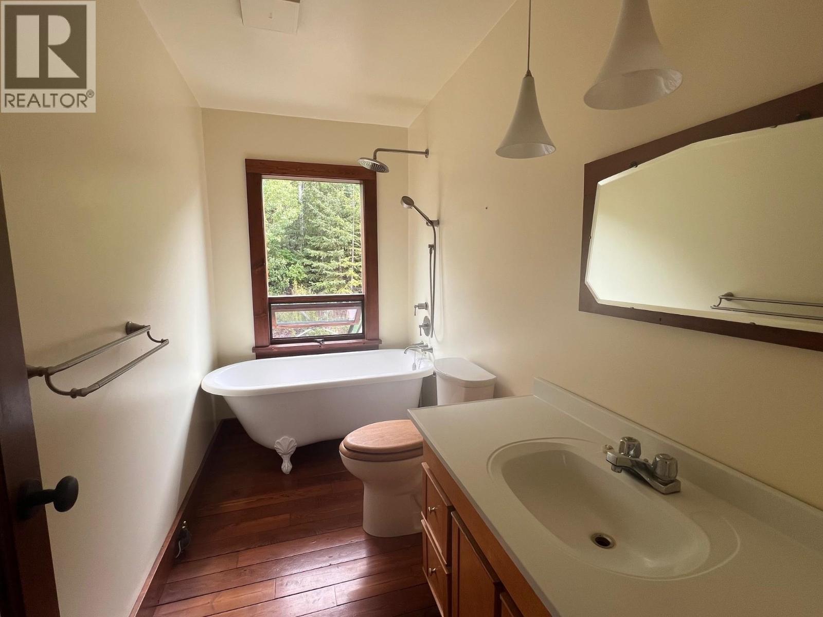 3272 MILLAR ROAD, Smithers