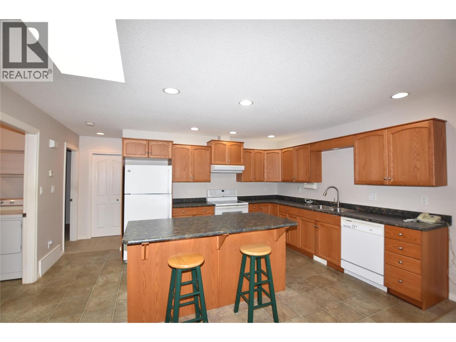  312 Grouse Avenue, Vernon
