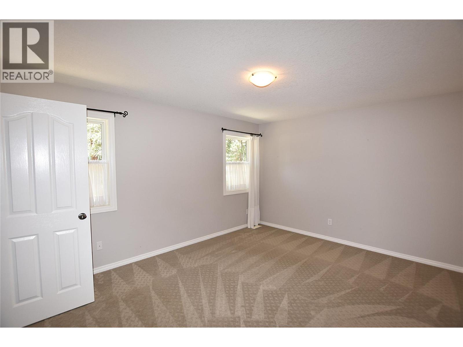  312 Grouse Avenue, Vernon
