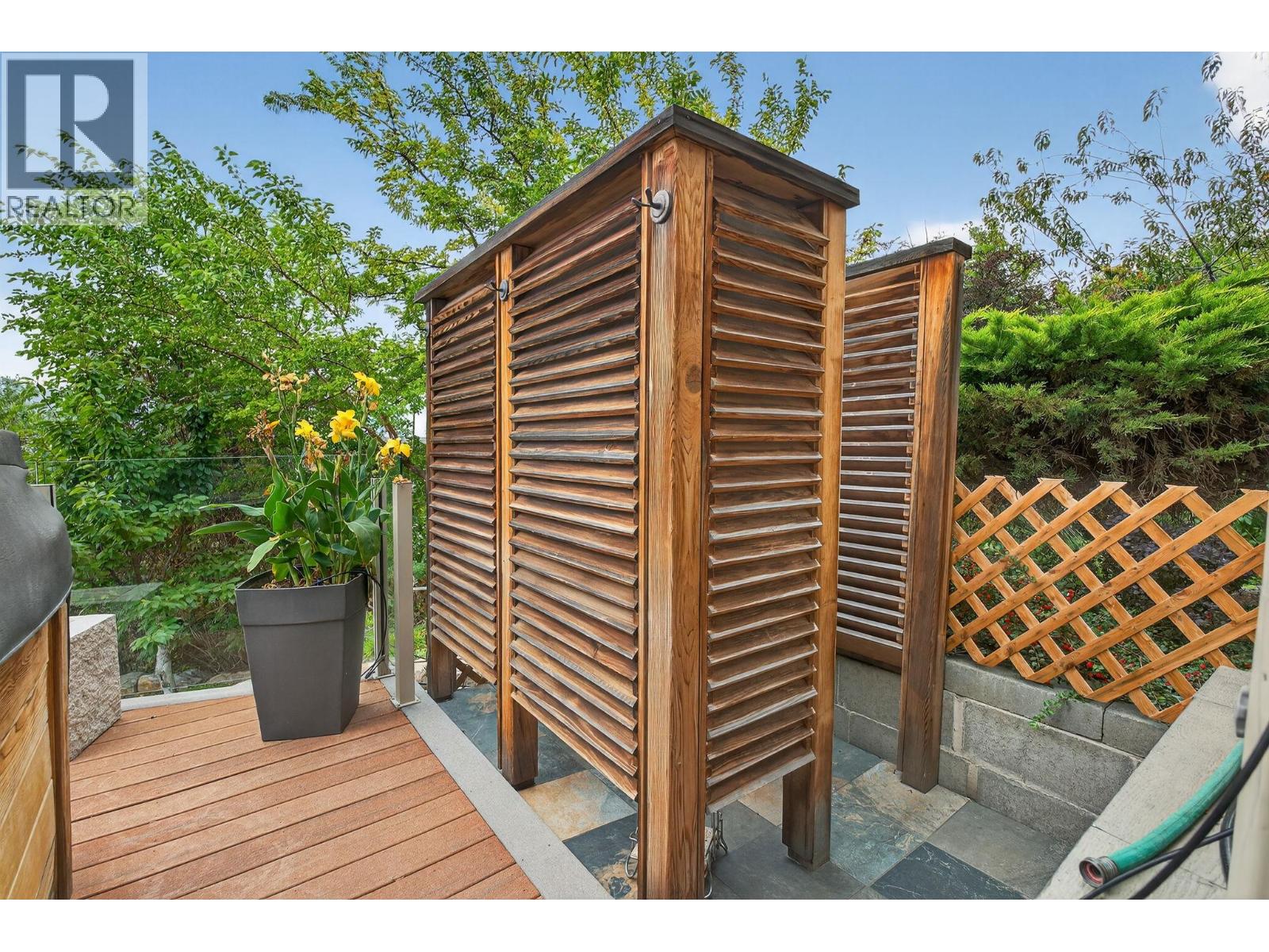  3751 Lornell Court, Peachland