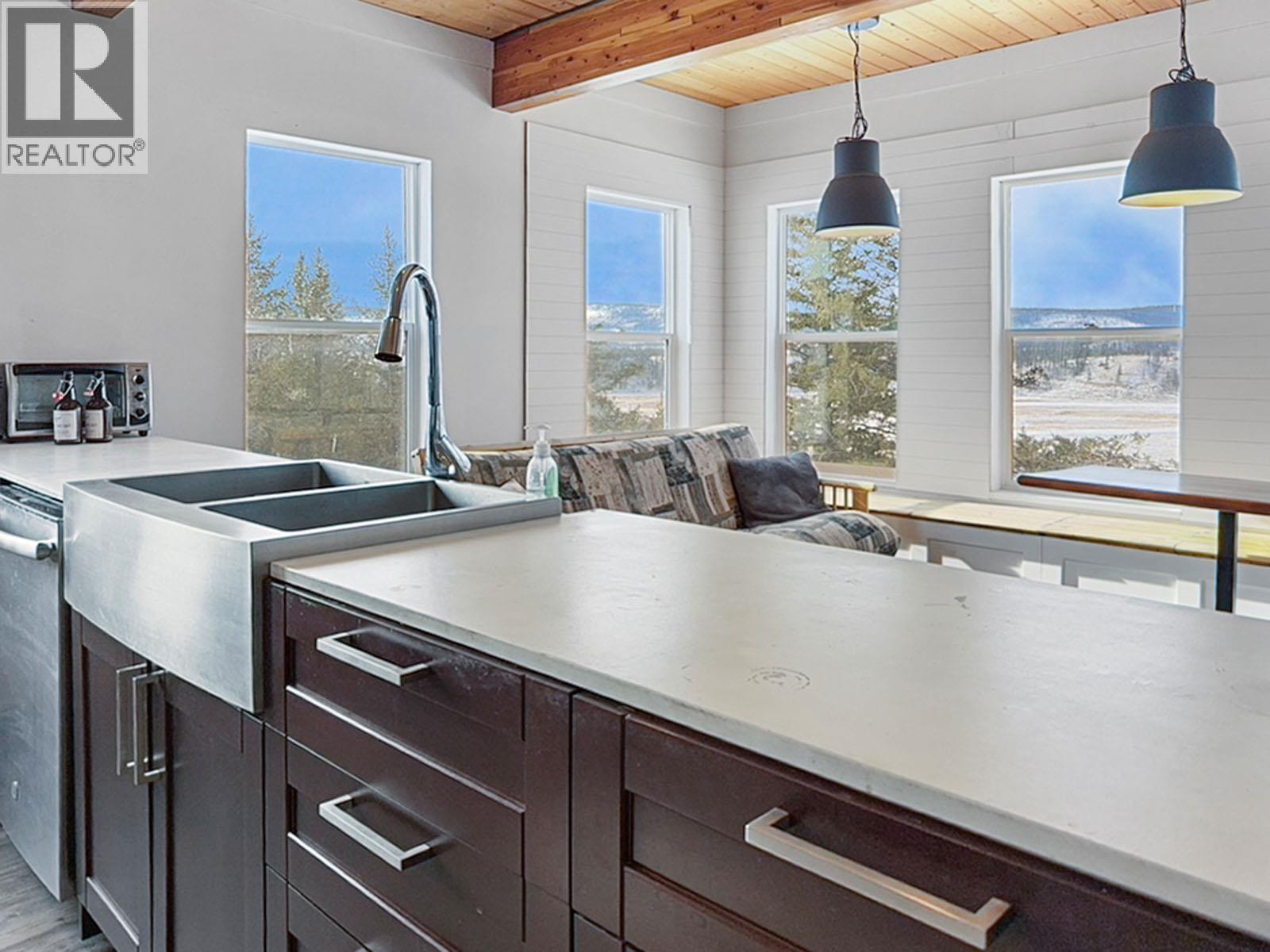 6547 CHILCOTIN 20 HIGHWAY - 26