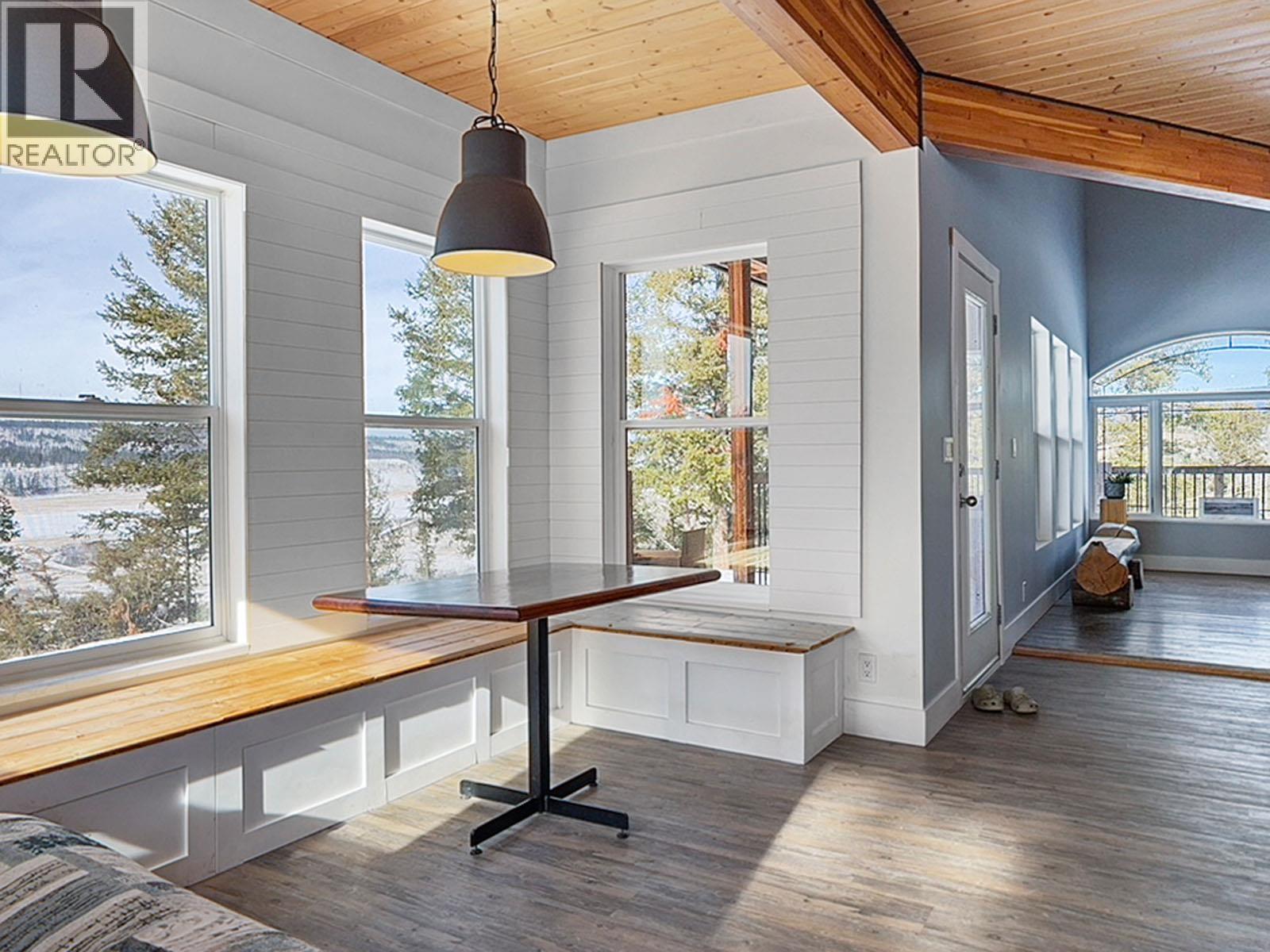 6547 CHILCOTIN 20 HIGHWAY - 23