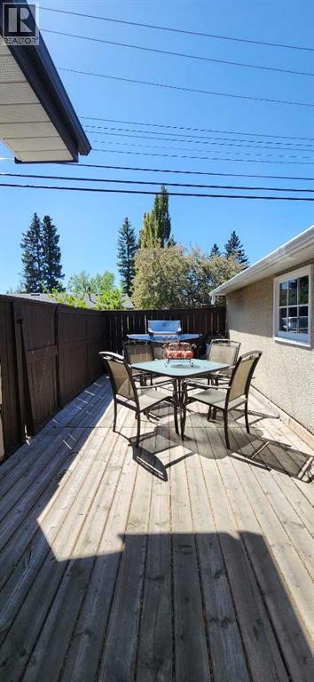 Single Family House Bungalow for Sale in  Vallance Crescent NW Varsity Calgary 