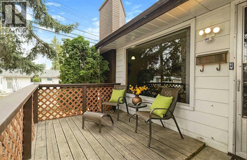 Single Family House Bungalow for Sale in  Vallance Crescent NW Varsity Calgary 