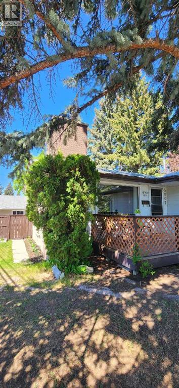 Single Family House Bungalow for Sale in  Vallance Crescent NW Varsity Calgary 