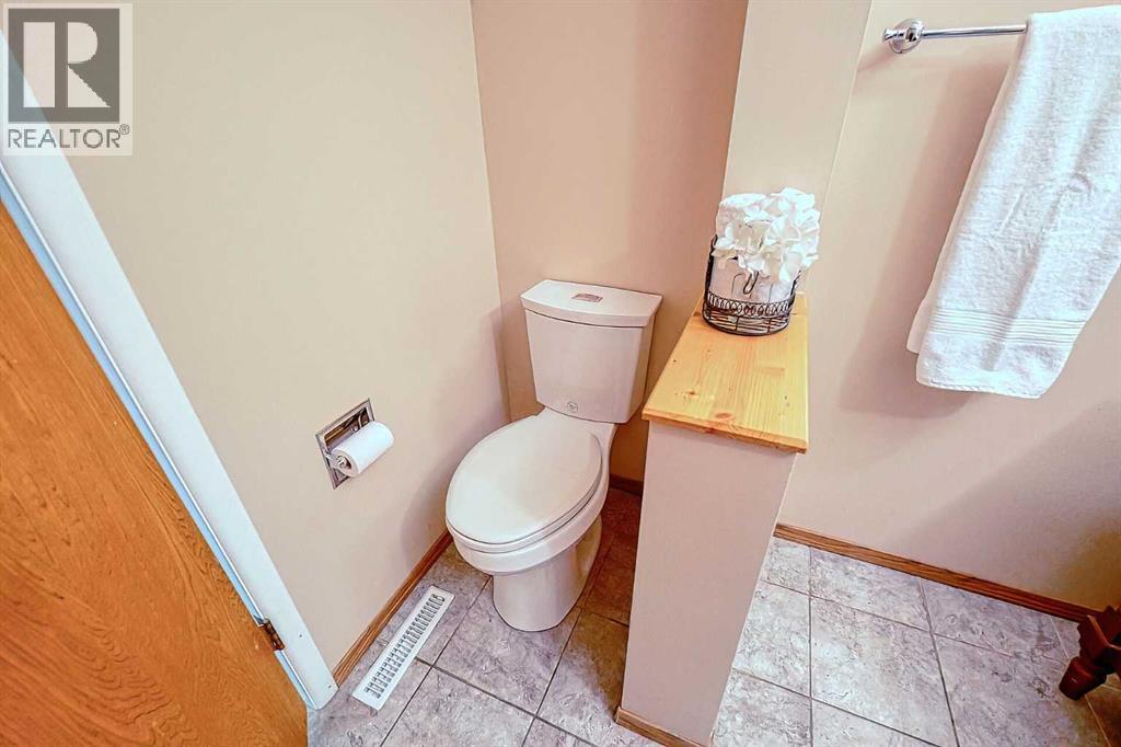 Single Family House Bungalow for Sale in  Vallance Crescent NW Varsity Calgary 