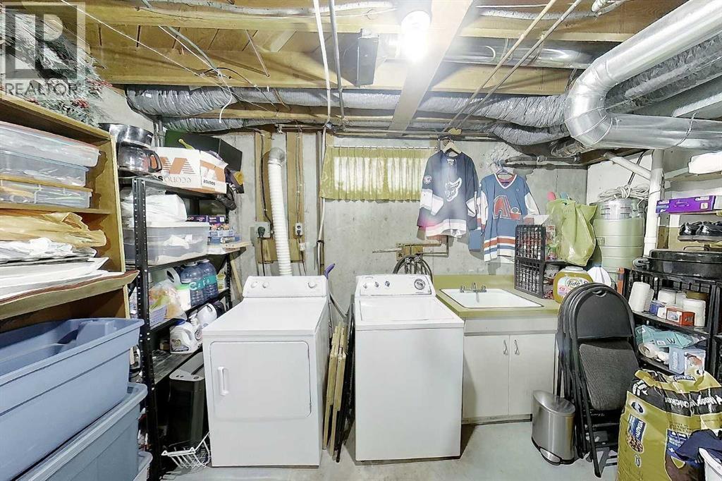 Single Family House Bungalow for Sale in  Vallance Crescent NW Varsity Calgary 