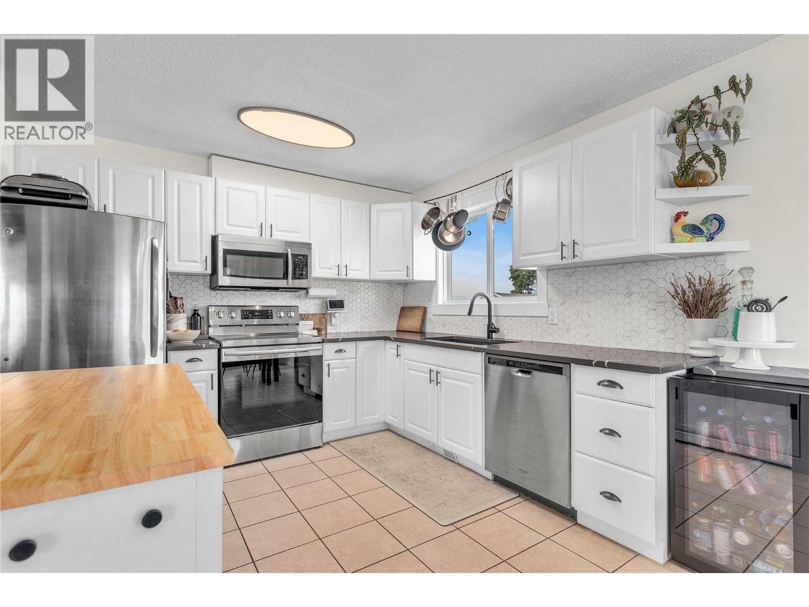  427 Killarney Road, Kelowna