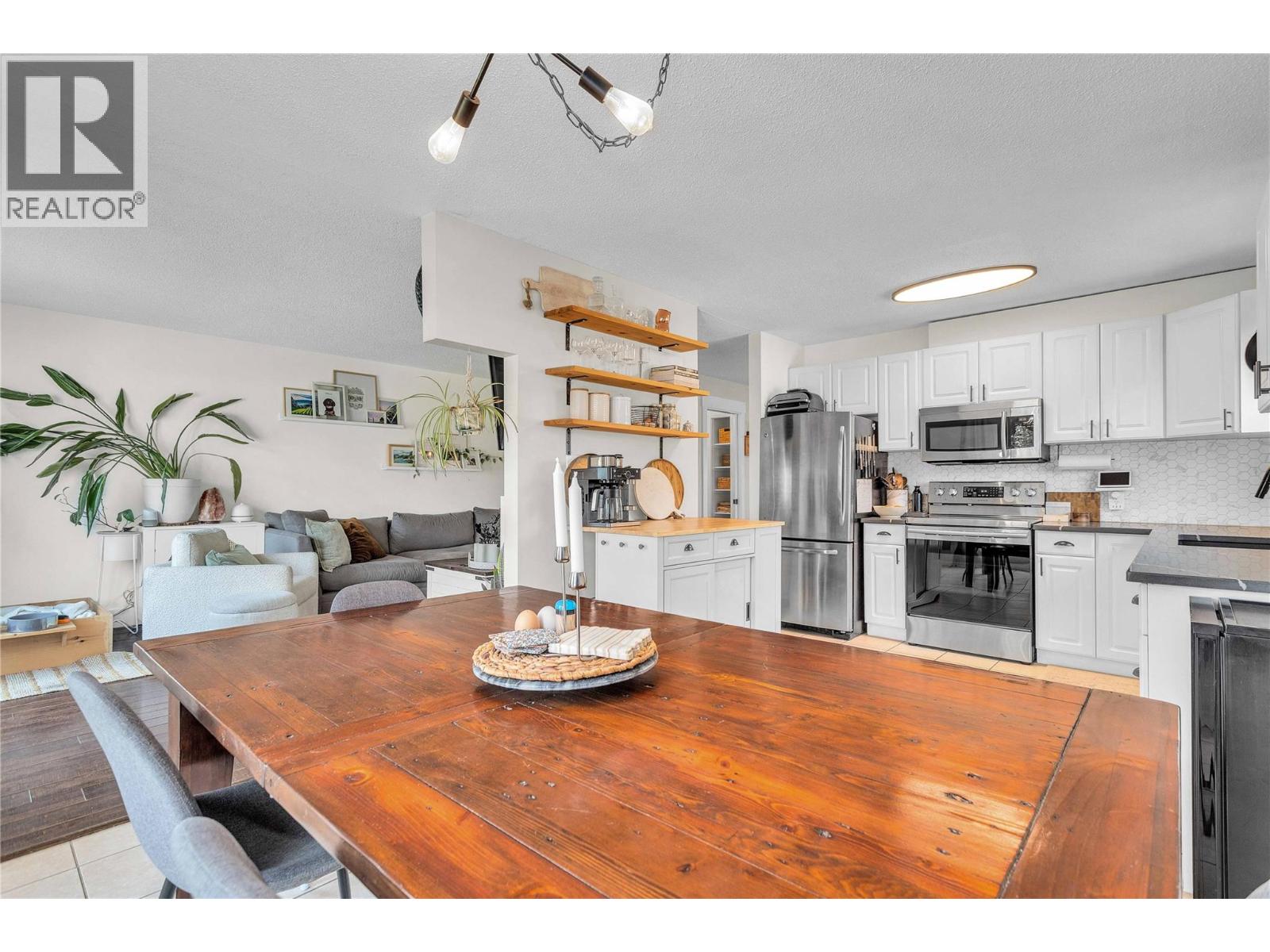  427 Killarney Road, Kelowna