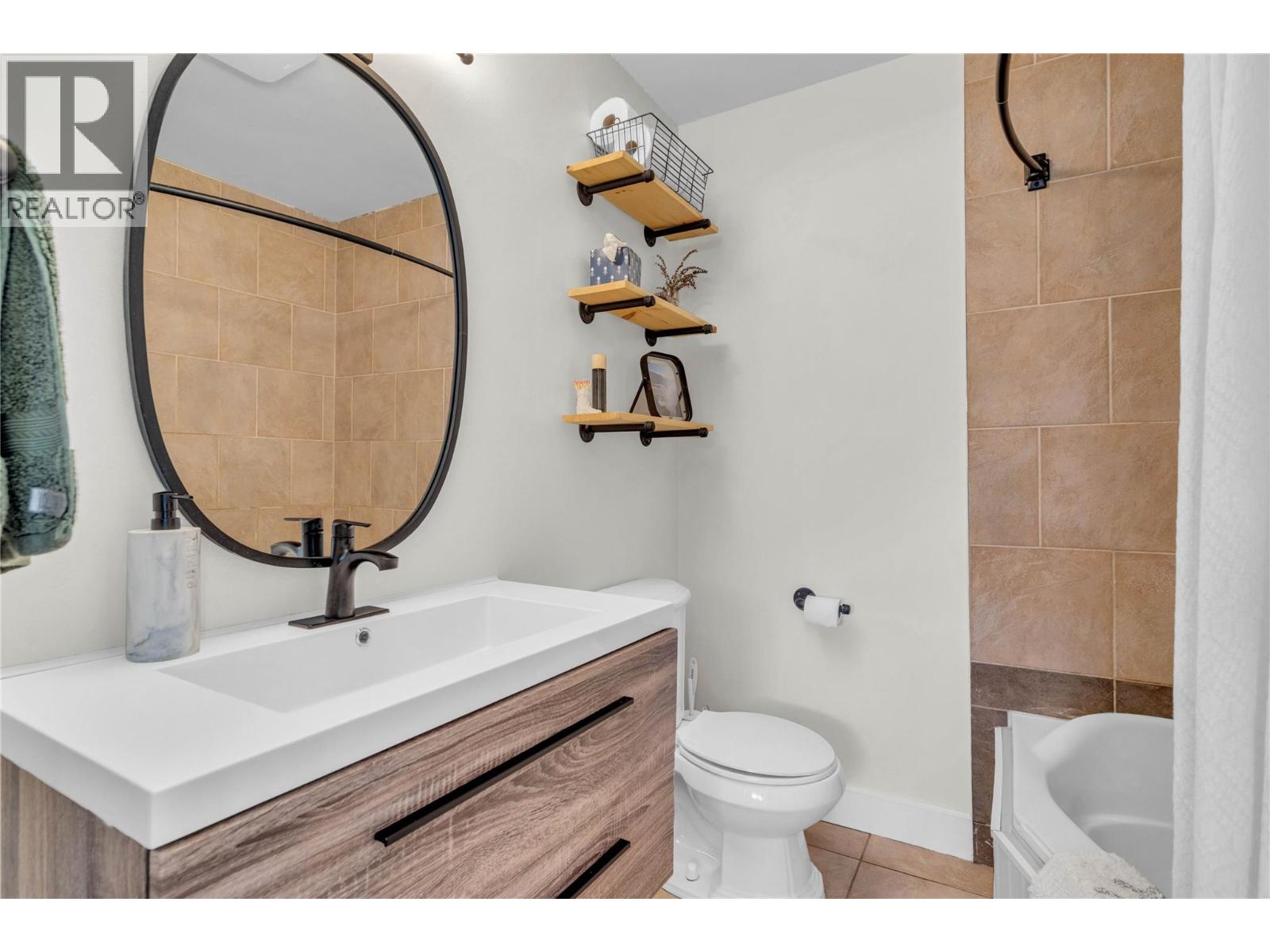  427 Killarney Road, Kelowna
