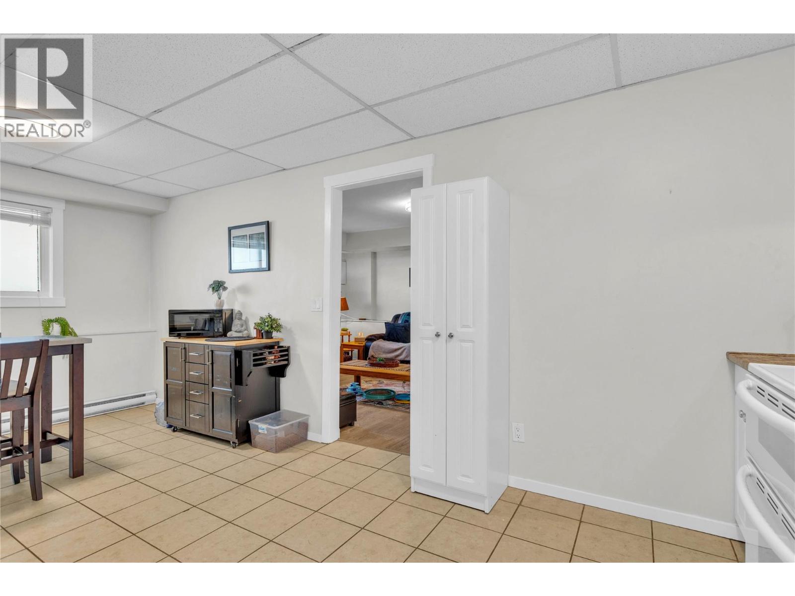  427 Killarney Road, Kelowna