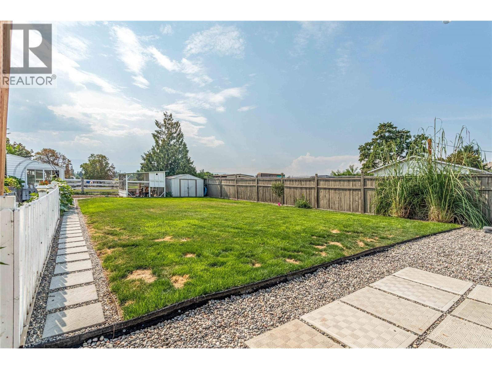  427 Killarney Road, Kelowna