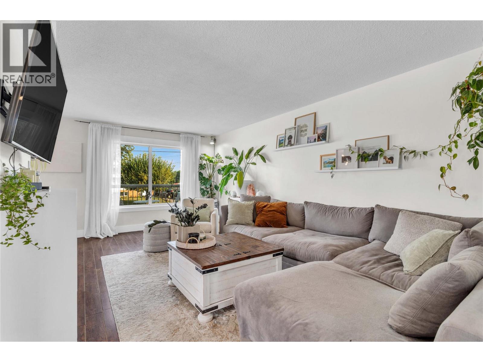  427 Killarney Road, Kelowna