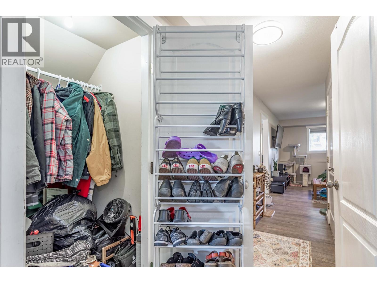  427 Killarney Road, Kelowna