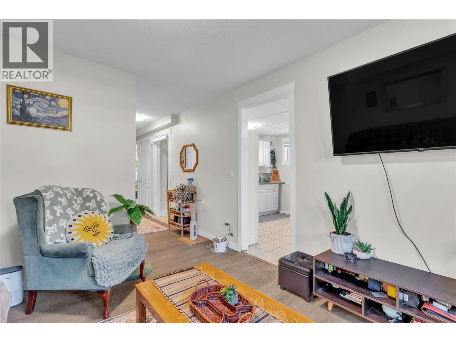  427 Killarney Road, Kelowna
