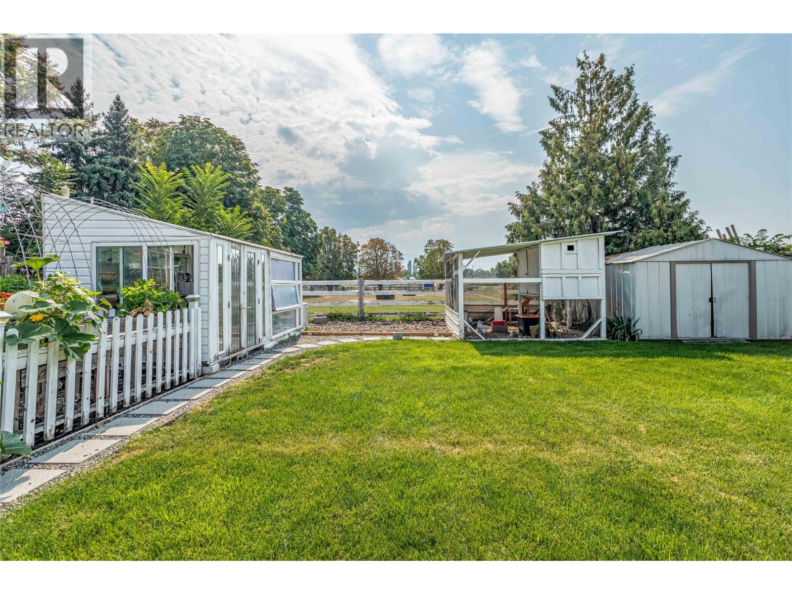  427 Killarney Road, Kelowna